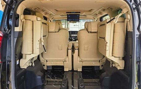 Toyota Alphard III, 2022 год, 4 680 888 рублей, 32 фотография