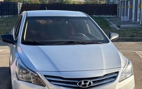 Hyundai Solaris II рестайлинг, 2016 год, 890 000 рублей, 11 фотография