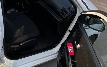 KIA Rio III рестайлинг, 2014 год, 950 000 рублей, 19 фотография
