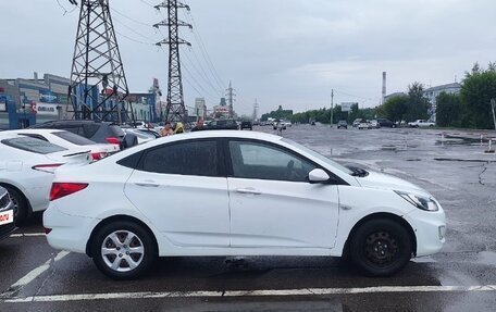 Hyundai Solaris II рестайлинг, 2013 год, 534 000 рублей, 3 фотография