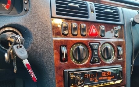 Mercedes-Benz E-Класс, 1998 год, 800 000 рублей, 4 фотография