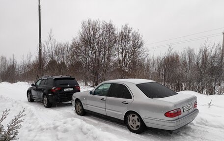 Mercedes-Benz E-Класс, 1998 год, 800 000 рублей, 16 фотография