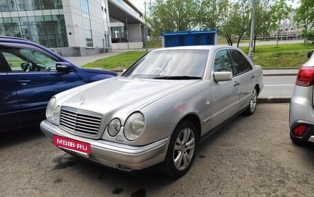 Mercedes-Benz E-Класс, 1998 год, 800 000 рублей, 17 фотография