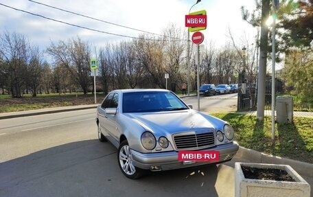 Mercedes-Benz E-Класс, 1998 год, 800 000 рублей, 21 фотография