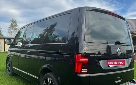 Volkswagen Multivan T6 рестайлинг, 2020 год, 6 999 999 рублей, 4 фотография
