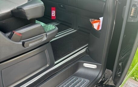 Volkswagen Multivan T6 рестайлинг, 2020 год, 6 999 999 рублей, 11 фотография