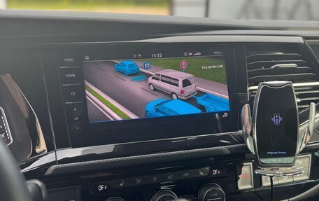 Volkswagen Multivan T6 рестайлинг, 2020 год, 6 999 999 рублей, 16 фотография