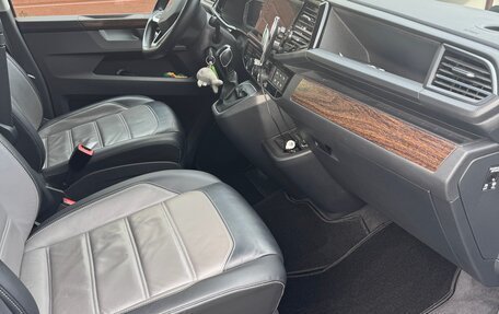 Volkswagen Multivan T6 рестайлинг, 2020 год, 6 999 999 рублей, 22 фотография