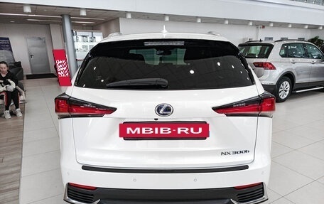 Lexus NX I, 2019 год, 3 250 000 рублей, 7 фотография