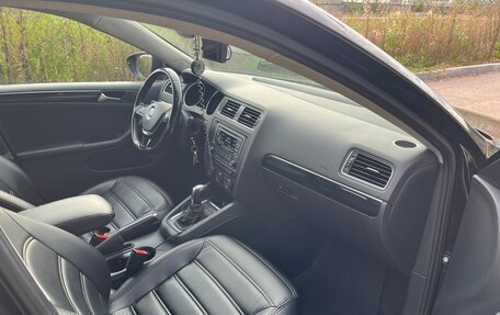 Volkswagen Jetta VI, 2016 год, 1 100 000 рублей, 5 фотография