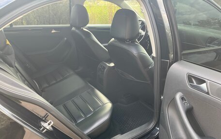 Volkswagen Jetta VI, 2016 год, 1 100 000 рублей, 6 фотография