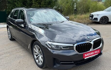 BMW 5 серия, 2022 год, 4 980 000 рублей, 6 фотография