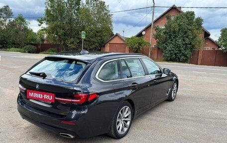 BMW 5 серия, 2022 год, 4 980 000 рублей, 2 фотография