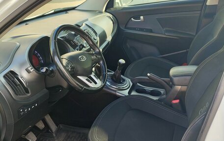 KIA Sportage III, 2011 год, 1 200 000 рублей, 11 фотография