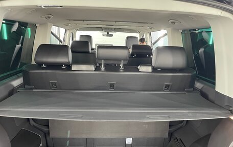 Volkswagen Multivan T6 рестайлинг, 2019 год, 5 700 000 рублей, 9 фотография