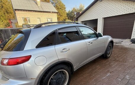 Infiniti FX I, 2005 год, 780 000 рублей, 7 фотография