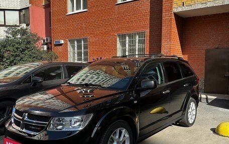 Dodge Journey I, 2012 год, 1 300 000 рублей, 2 фотография