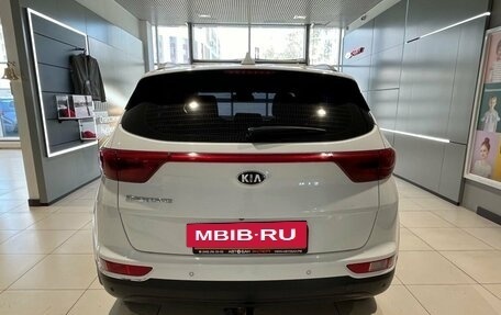 KIA Sportage IV рестайлинг, 2017 год, 1 799 000 рублей, 6 фотография