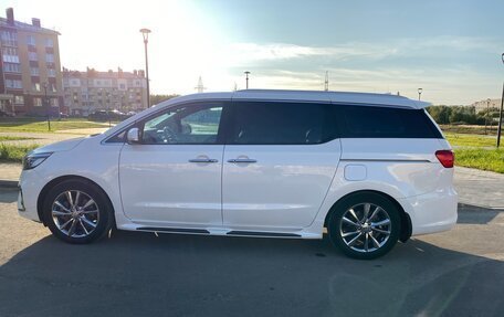 KIA Carnival III, 2019 год, 3 250 000 рублей, 2 фотография