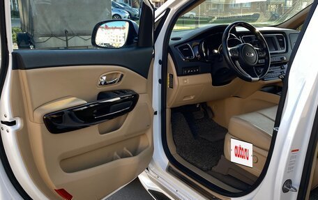 KIA Carnival III, 2019 год, 3 250 000 рублей, 9 фотография