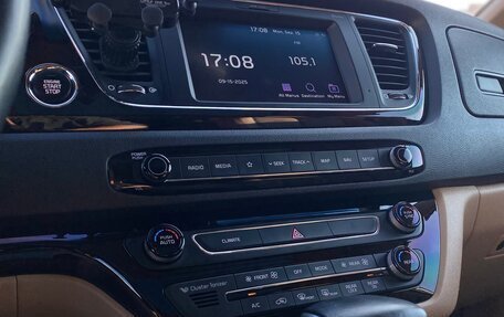 KIA Carnival III, 2019 год, 3 250 000 рублей, 13 фотография