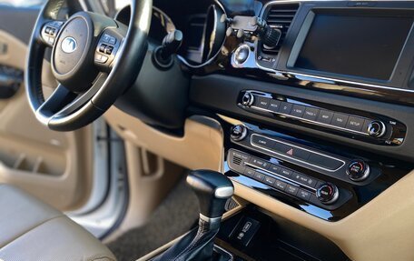 KIA Carnival III, 2019 год, 3 250 000 рублей, 17 фотография