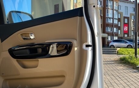 KIA Carnival III, 2019 год, 3 250 000 рублей, 18 фотография