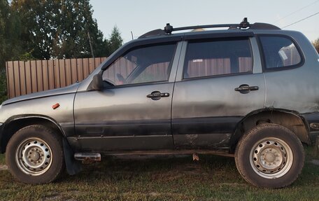 Chevrolet Niva I рестайлинг, 2006 год, 180 000 рублей, 2 фотография