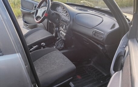 Chevrolet Niva I рестайлинг, 2006 год, 180 000 рублей, 4 фотография