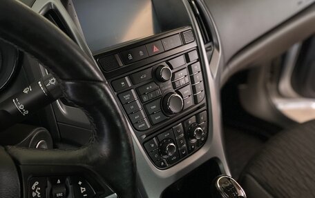 Opel Astra J, 2014 год, 900 000 рублей, 11 фотография