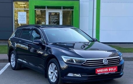 Volkswagen Passat B8 рестайлинг, 2017 год, 1 820 000 рублей, 3 фотография