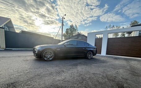 BMW 5 серия, 2015 год, 2 100 000 рублей, 7 фотография