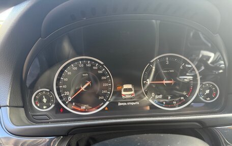 BMW 5 серия, 2015 год, 2 100 000 рублей, 11 фотография