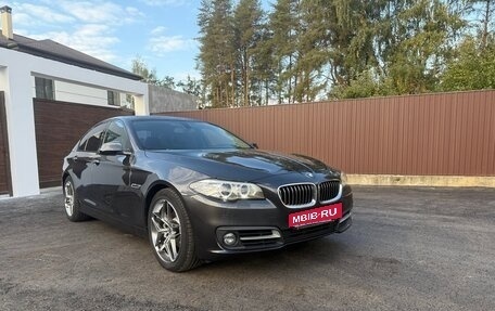 BMW 5 серия, 2015 год, 2 100 000 рублей, 3 фотография
