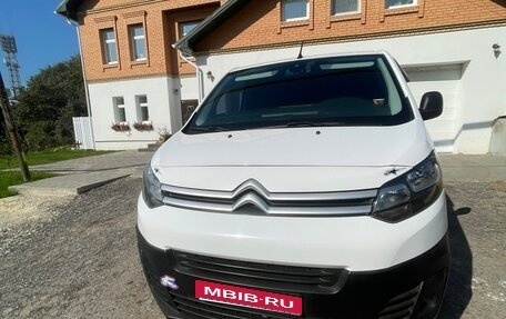 Citroen Jumpy III, 2018 год, 1 850 000 рублей, 1 фотография