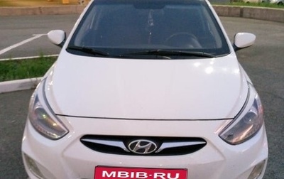 Hyundai Solaris II рестайлинг, 2013 год, 600 000 рублей, 1 фотография