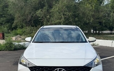 Hyundai Solaris II рестайлинг, 2021 год, 1 250 000 рублей, 1 фотография