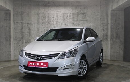 Hyundai Solaris II рестайлинг, 2015 год, 998 000 рублей, 1 фотография