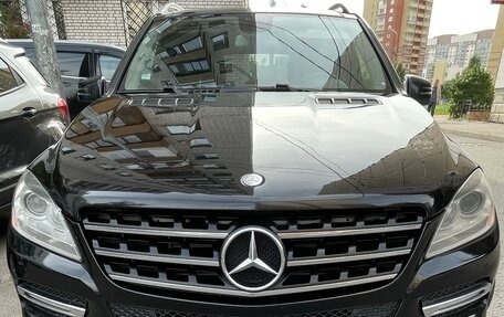 Mercedes-Benz M-Класс, 2012 год, 2 500 000 рублей, 3 фотография