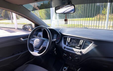 Hyundai Solaris II рестайлинг, 2020 год, 1 499 000 рублей, 9 фотография