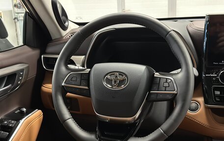 Toyota Highlander, 2025 год, 5 399 000 рублей, 23 фотография