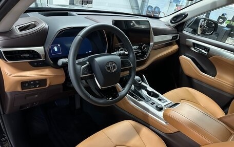 Toyota Highlander, 2025 год, 5 399 000 рублей, 20 фотография