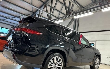 Toyota Highlander, 2025 год, 5 399 000 рублей, 17 фотография