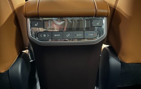 Toyota Highlander, 2025 год, 5 399 000 рублей, 31 фотография