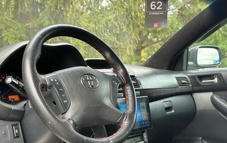 Toyota Avensis III рестайлинг, 2005 год, 499 000 рублей, 10 фотография