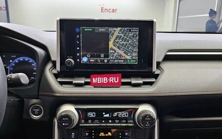 Toyota RAV4, 2023 год, 3 991 374 рублей, 9 фотография