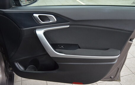 KIA cee'd III, 2019 год, 1 750 000 рублей, 24 фотография