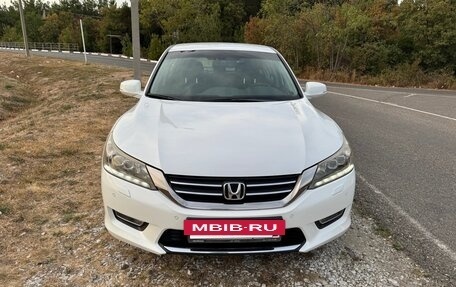 Honda Accord IX рестайлинг, 2013 год, 1 950 000 рублей, 2 фотография