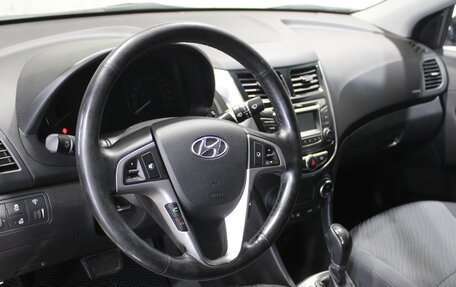 Hyundai Solaris II рестайлинг, 2015 год, 998 000 рублей, 5 фотография