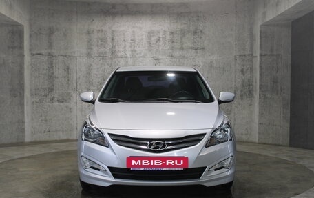Hyundai Solaris II рестайлинг, 2015 год, 998 000 рублей, 2 фотография